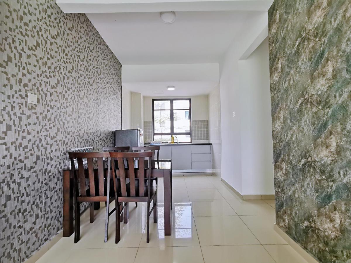 The Meadow Park Apartment Kampar Exterior photo